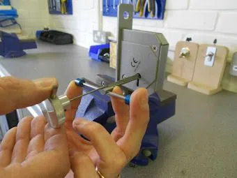 Logan Locksmith Shop Minnetonka, MN 952-563-9965 - key-broke-in-lock